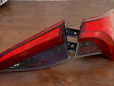 Задний правый стоп-сигнал Toyota Б/у, Оригинал, ОАЭ at lalafo.kg Задний правый стоп-сигнал Toyota Б/у, Оригинал, ОАЭ