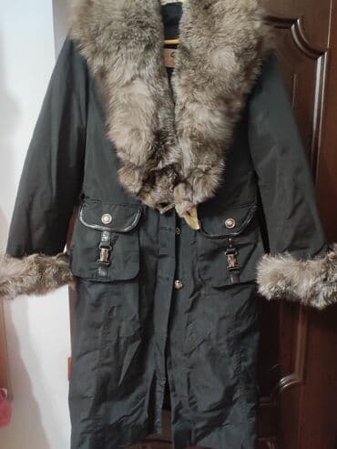 Продаю куртку, воротник и рукава с натуральным мехом. в хорошем at lalafo.kg Продаю куртку, воротник и рукава с натуральным мехом. в хорошем