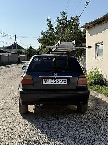 Volkswagen Golf: 1993 г., 1.6 л, Механика, Бензин, Хэтчбэк at lalafo.kg Volkswagen Golf: 1993 г., 1.6 л, Механика, Бензин, Хэтчбэк