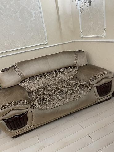 Прямой диван, Б/у at lalafo.kg Прямой диван, Б/у