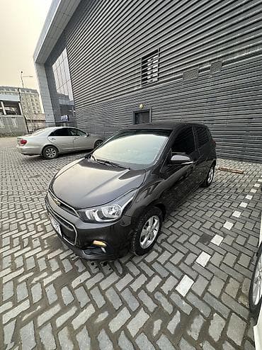 Chevrolet Spark: 2016 г., 0.1 л, Вариатор at lalafo.kg Chevrolet Spark: 2016 г., 0.1 л, Вариатор