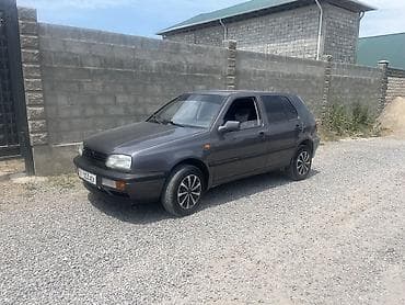 Volkswagen Golf: 1993 г., 1.8 л, Механика, Бензин, Седан at lalafo.kg Volkswagen Golf: 1993 г., 1.8 л, Механика, Бензин, Седан