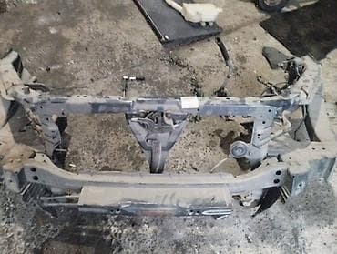 Экран крепления радиатора Honda at lalafo.kg Экран крепления радиатора Honda