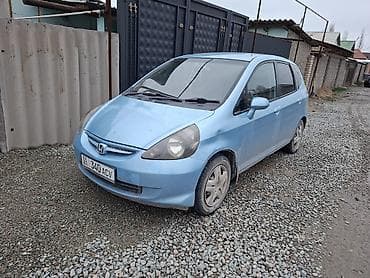 Honda Fit: 2002 г., 1.3 л, Автомат, Бензин, Хэтчбэк at lalafo.kg Honda Fit: 2002 г., 1.3 л, Автомат, Бензин, Хэтчбэк