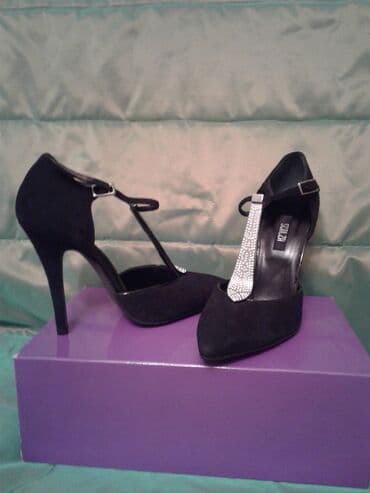 Шикарные нарядные новые черные замшевые туфли на шпильке с at lalafo.kg Шикарные нарядные новые черные замшевые туфли на шпильке с