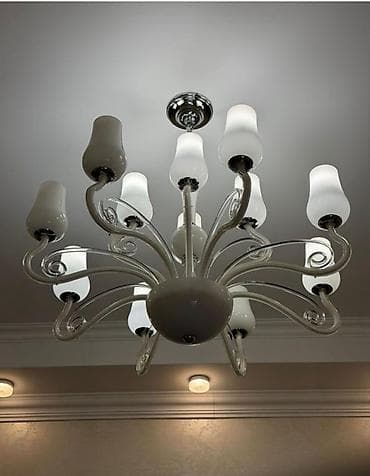 Потолочная люстра с 10 плафонами - Тип: подвесная/потолочная люстра - at lalafo.kg Потолочная люстра с 10 плафонами - Тип: подвесная/потолочная люстра -