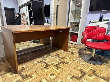 Письменный/офисный стол, прямоугольный, цвет — тёплый орех - at lalafo.kg Письменный/офисный стол, прямоугольный, цвет — тёплый орех -