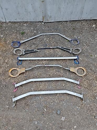 Распорка передних стоек Subaru, Б/у, Оригинал at lalafo.kg Распорка передних стоек Subaru, Б/у, Оригинал