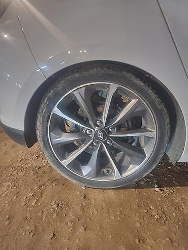 Колеса в сборе 205 / 40 / R 18, Комплект, Легковые, Литые, отверстий - 5 at lalafo.kg Колеса в сборе 205 / 40 / R 18, Комплект, Легковые, Литые, отверстий - 5