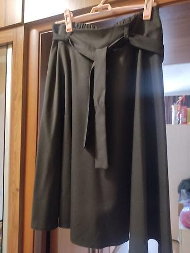 Продаю юбочки школьные большой размер б/у в хорошем состоянии. На at lalafo.kg Продаю юбочки школьные большой размер б/у в хорошем состоянии. На