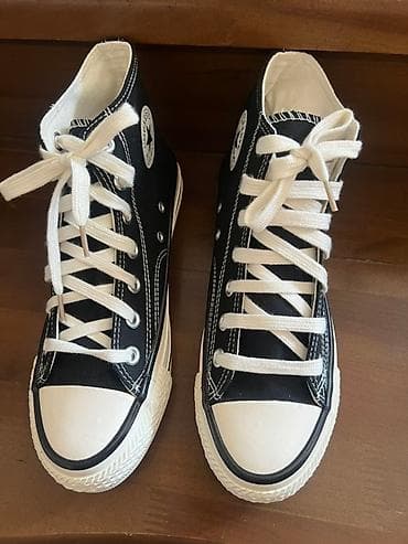 Кроссовки, 40, Новый, цвет - Черный, Самовывоз at lalafo.kg Кроссовки, 40, Новый, цвет - Черный, Самовывоз