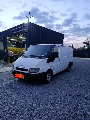 Легкий грузовик, Ford, Стандарт, 2 т, Б/у at lalafo.kg Легкий грузовик, Ford, Стандарт, 2 т, Б/у