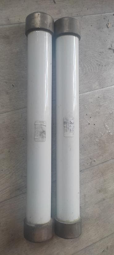 Продам предохранители трансформатора 10кВ 20 А at lalafo.kg Продам предохранители трансформатора 10кВ 20 А