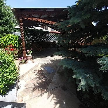 Дом под бизнес в центре г. Чолпон-ата, рядом кинотеатр и автовокзал at lalafo.kg — 8 Дом под бизнес в центре г. Чолпон-ата, рядом кинотеатр и автовокзал — 8