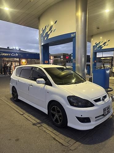 Toyota Ipsum: 2004 г., 2.4 л, Автомат, Газ, Минивэн at lalafo.kg Toyota Ipsum: 2004 г., 2.4 л, Автомат, Газ, Минивэн