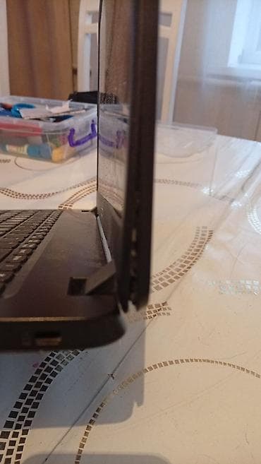 Ноутбуки Samsung: Продам старый ноутбук. Состояние рабочее. Поломка правая at lalafo.kg — 3 Ноутбуки Samsung: Продам старый ноутбук. Состояние рабочее. Поломка правая — 3