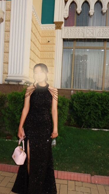 Вечернее платье, Классическое, Длинная модель, Без рукавов, С пайетками, XS, S at lalafo.kg Вечернее платье, Классическое, Длинная модель, Без рукавов, С пайетками, XS, S