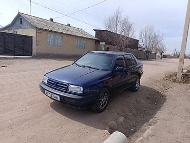 Volkswagen Vento: 1993 г., 1.8 л, Седан at lalafo.kg Volkswagen Vento: 1993 г., 1.8 л, Седан