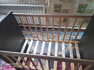 Детская кроватка с матрасом - Классическая деревянная кроватка at lalafo.kg Детская кроватка с матрасом - Классическая деревянная кроватка