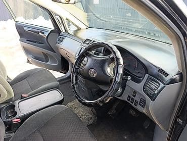 Toyota Ipsum: 2003 г., 2.4 л, Автомат, Бензин, Минивэн at lalafo.kg Toyota Ipsum: 2003 г., 2.4 л, Автомат, Бензин, Минивэн