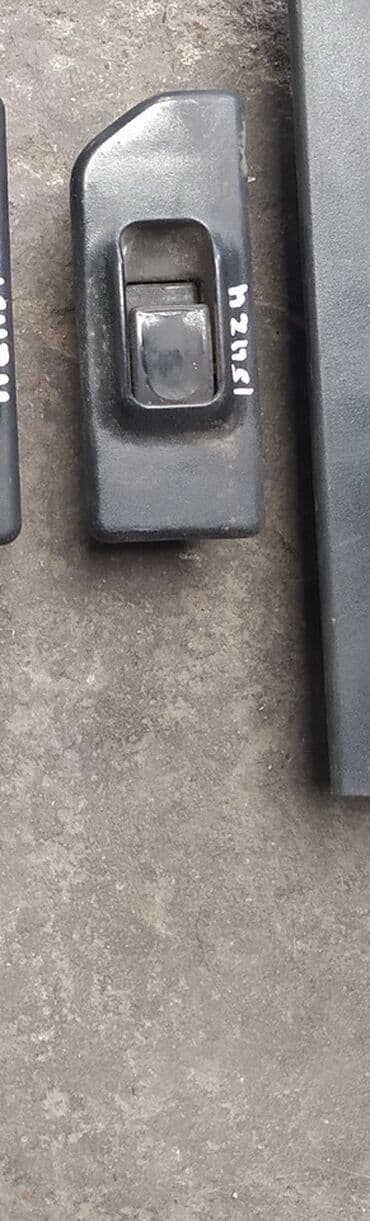 Isuzu Bighorn кнопка стеклоподъемника, Исузу Бигхорн кнопка заднего at lalafo.kg Isuzu Bighorn кнопка стеклоподъемника, Исузу Бигхорн кнопка заднего