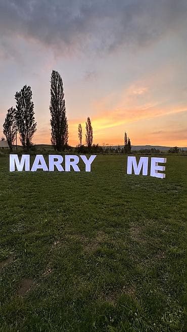 Объемные световые буквы “MARRY ME” для оформления предложения руки и at lalafo.kg Объемные световые буквы “MARRY ME” для оформления предложения руки и