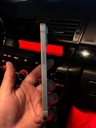 IPhone 15, Б/у, 256 ГБ, Белый, Защитное стекло, Чехол, 85 % at lalafo.kg IPhone 15, Б/у, 256 ГБ, Белый, Защитное стекло, Чехол, 85 %