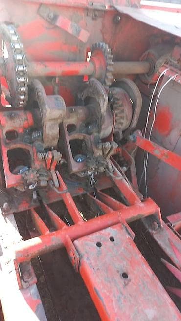 Пресс‑подборщик тюковый, навесной на трактор с ВОМ - Тип: тюковый at lalafo.kg Пресс‑подборщик тюковый, навесной на трактор с ВОМ - Тип: тюковый