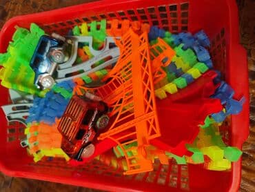 Отдаем игрушки в отличном состоянии по символической цене. Гибкий at lalafo.kg Отдаем игрушки в отличном состоянии по символической цене. Гибкий