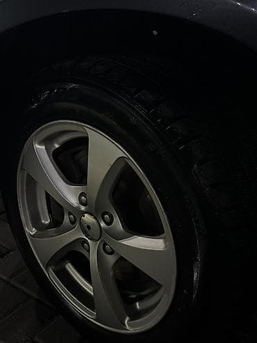 Колеса в сборе 205 / 60 / R 16, Зима, Б/у, Комплект, Легковые, Литые, отверстий - 5 at lalafo.kg Колеса в сборе 205 / 60 / R 16, Зима, Б/у, Комплект, Легковые, Литые, отверстий - 5