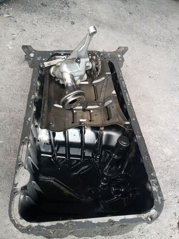 Поддон с насосом. Мерс дизель 2.2об at lalafo.kg Поддон с насосом. Мерс дизель 2.2об