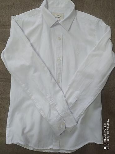 Школьная форма, цвет - Белый at lalafo.kg Школьная форма, цвет - Белый