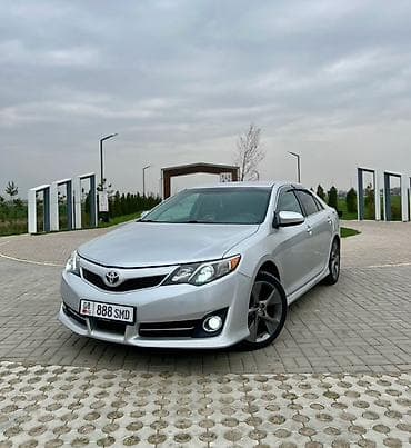 Toyota Camry: 2014 г., 2.5 л, Автомат, Бензин, Седан at lalafo.kg Toyota Camry: 2014 г., 2.5 л, Автомат, Бензин, Седан