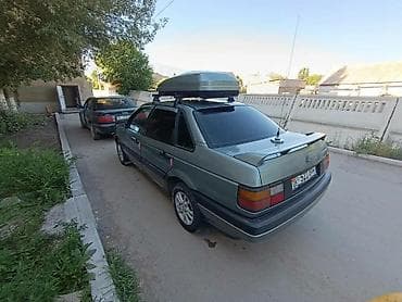 Volkswagen Passat: 1988 г., 1.8 л, Механика, Бензин, Седан at lalafo.kg Volkswagen Passat: 1988 г., 1.8 л, Механика, Бензин, Седан