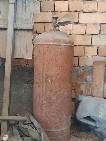Промышленный газовый баллон, Наполнение: Пропан, Применение: Строительные работы, Б/у at lalafo.kg Промышленный газовый баллон, Наполнение: Пропан, Применение: Строительные работы, Б/у