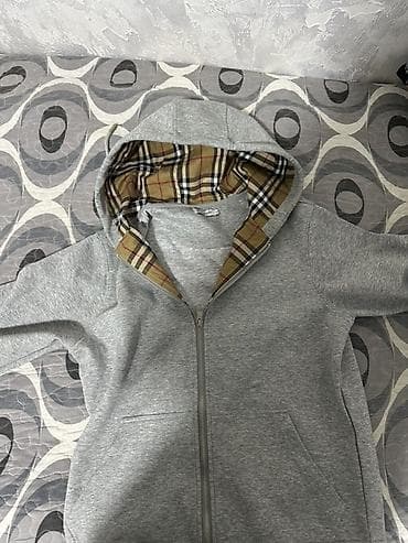 Мужская толстовка, M, Burberry, Новый, цвет - Серый at lalafo.kg Мужская толстовка, M, Burberry, Новый, цвет - Серый