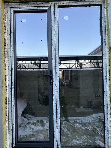 Алюминиевые окна и балконные двери - Профиль: алюминиевый, узкие at lalafo.kg Алюминиевые окна и балконные двери - Профиль: алюминиевый, узкие