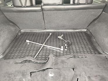 Subaru Outback: 2010 г., 2.5 л, Автомат, Бензин, Кроссовер lalafo.kg да — 10 Subaru Outback: 2010 г., 2.5 л, Автомат, Бензин, Кроссовер — 10