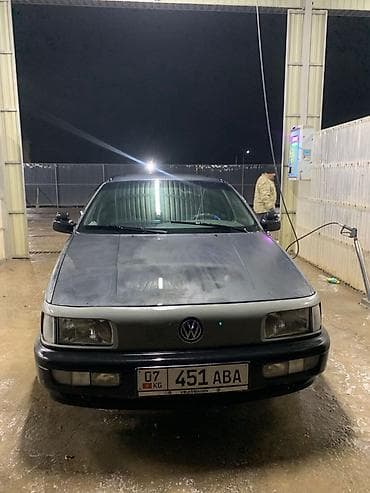 Volkswagen Passat: 1988 г., 1.8 л, Механика, Бензин, Седан at lalafo.kg Volkswagen Passat: 1988 г., 1.8 л, Механика, Бензин, Седан