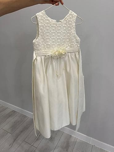 Детское платье, цвет - Белый at lalafo.kg Детское платье, цвет - Белый