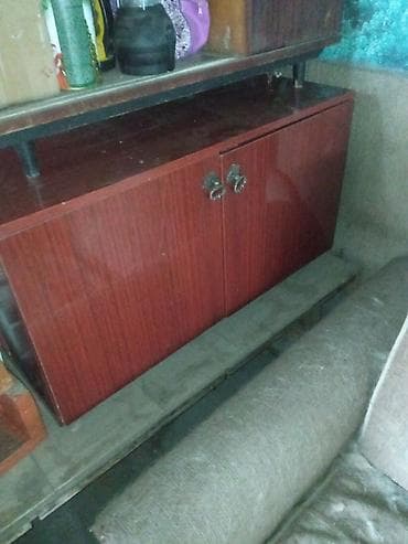 Продаю тумбочку б/у. высота 0.55см. длин. 90см. ширина 45см at lalafo.kg Продаю тумбочку б/у. высота 0.55см. длин. 90см. ширина 45см