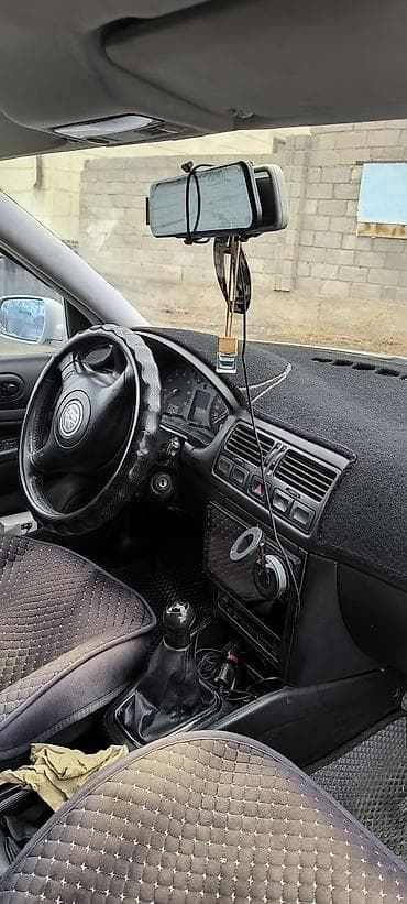 Volkswagen Bora: 2000 г., 1.6 л, Механика, Бензин, Седан at lalafo.kg — 3 Volkswagen Bora: 2000 г., 1.6 л, Механика, Бензин, Седан — 3