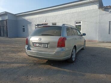 Toyota Avensis: 2004 г., 2 л, Автомат, Бензин, Универсал at lalafo.kg Toyota Avensis: 2004 г., 2 л, Автомат, Бензин, Универсал