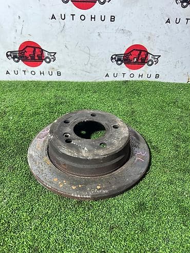 Тормозной диск Mercedes-Benz C-CLASS W202 M111E20 1997 задн. (б/у) at lalafo.kg Тормозной диск Mercedes-Benz C-CLASS W202 M111E20 1997 задн. (б/у)