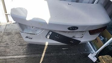 Крышка багажника Kia, 2019 г., Б/у, Оригинал at lalafo.kg Крышка багажника Kia, 2019 г., Б/у, Оригинал