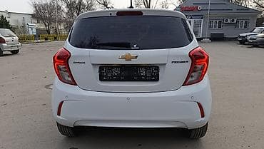 Chevrolet Spark: 2021 г., 1 л, Вариатор, Бензин, Хэтчбэк at lalafo.kg Chevrolet Spark: 2021 г., 1 л, Вариатор, Бензин, Хэтчбэк