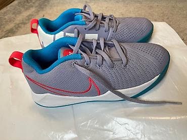 Кроссовки Nike оригинал, привезены из Америки размер 36 - Цвет: серый at lalafo.kg Кроссовки Nike оригинал, привезены из Америки размер 36 - Цвет: серый