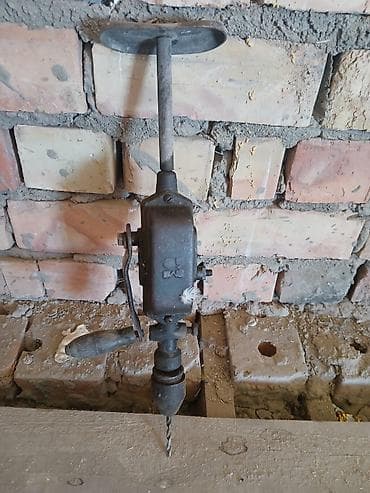 Ручная дрель (коловорот с редуктором) - Тип: механическая ручная at lalafo.kg Ручная дрель (коловорот с редуктором) - Тип: механическая ручная