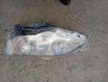 Фара Subaru Outback BP9 2500 2007 (б/у) at lalafo.kg Фара Subaru Outback BP9 2500 2007 (б/у)