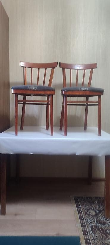 Тигүүчүлөр үчүн отургучтар: Ашкана үчүн отургуч, Жыгач, түсү - Күрөң lalafo.kg да — 1 Тигүүчүлөр үчүн отургучтар: Ашкана үчүн отургуч, Жыгач, түсү - Күрөң — 1